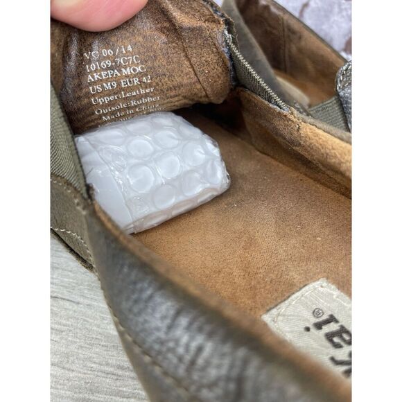 Olukai Akepa Moc Brown Leather Boat Slip On Moccasin Loafer Shoes Men 9M US/42EU - Picture 7 of 16